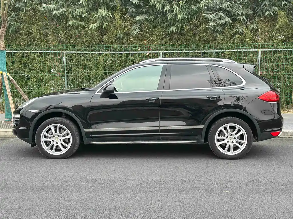Porsche Cayenne 2013 — фото 8