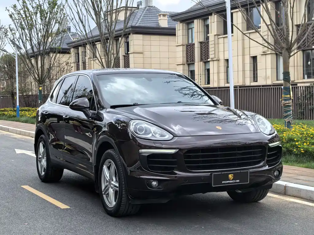 Porsche Cayenne 2016 — фото 28