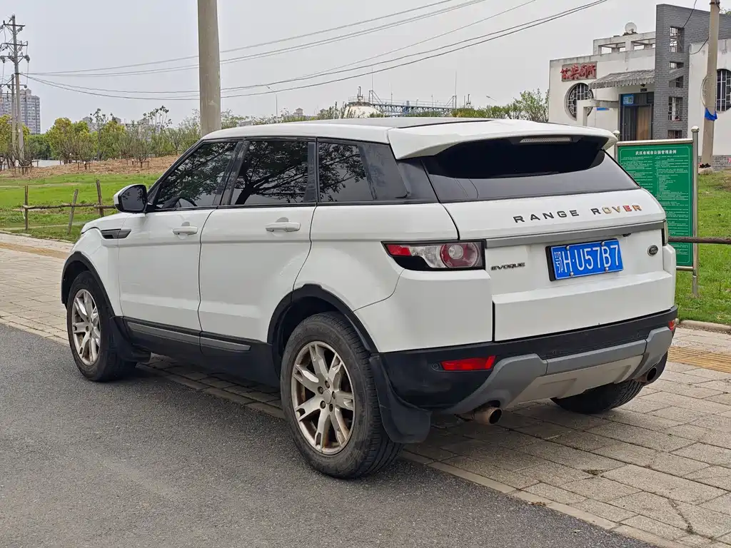 Land Rover Evoque 2014 — фото 9