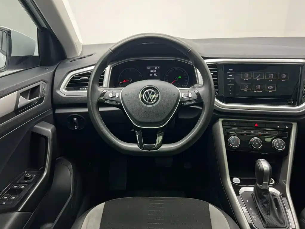 Volkswagen T-Roc 2022 — фото 12