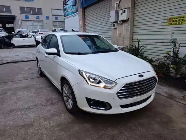 Ford Escort 2016