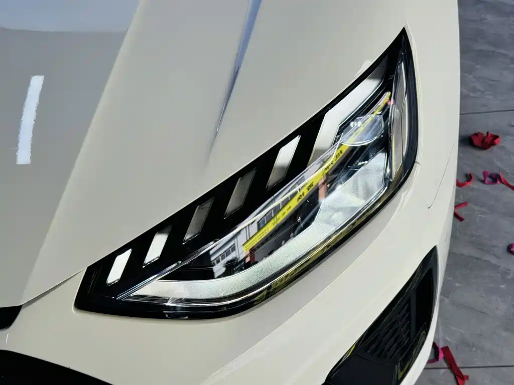 Audi A4L 2024