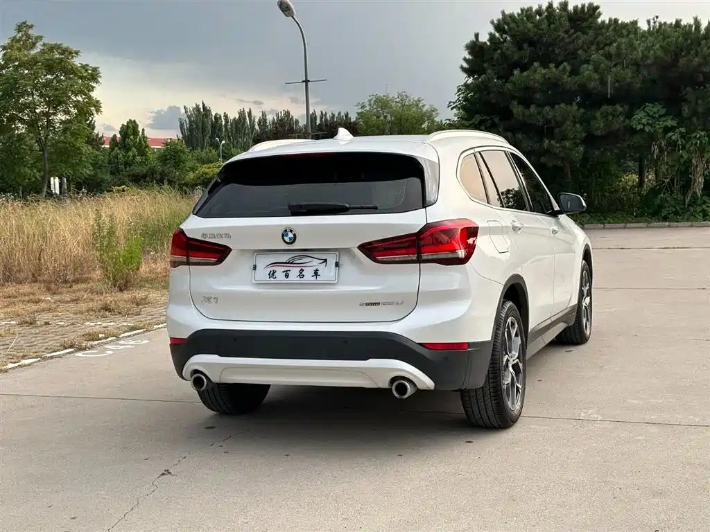 BMW X1 2022 — фото 6