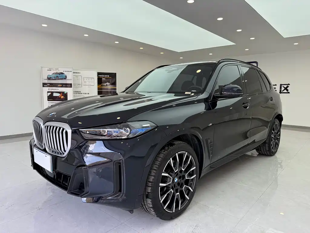 BMW X5 2025 — фото 1