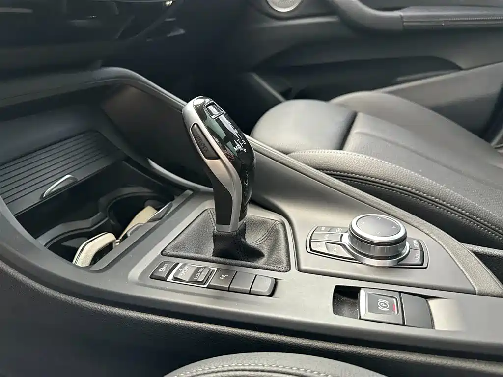 BMW X1 2022 — фото 15