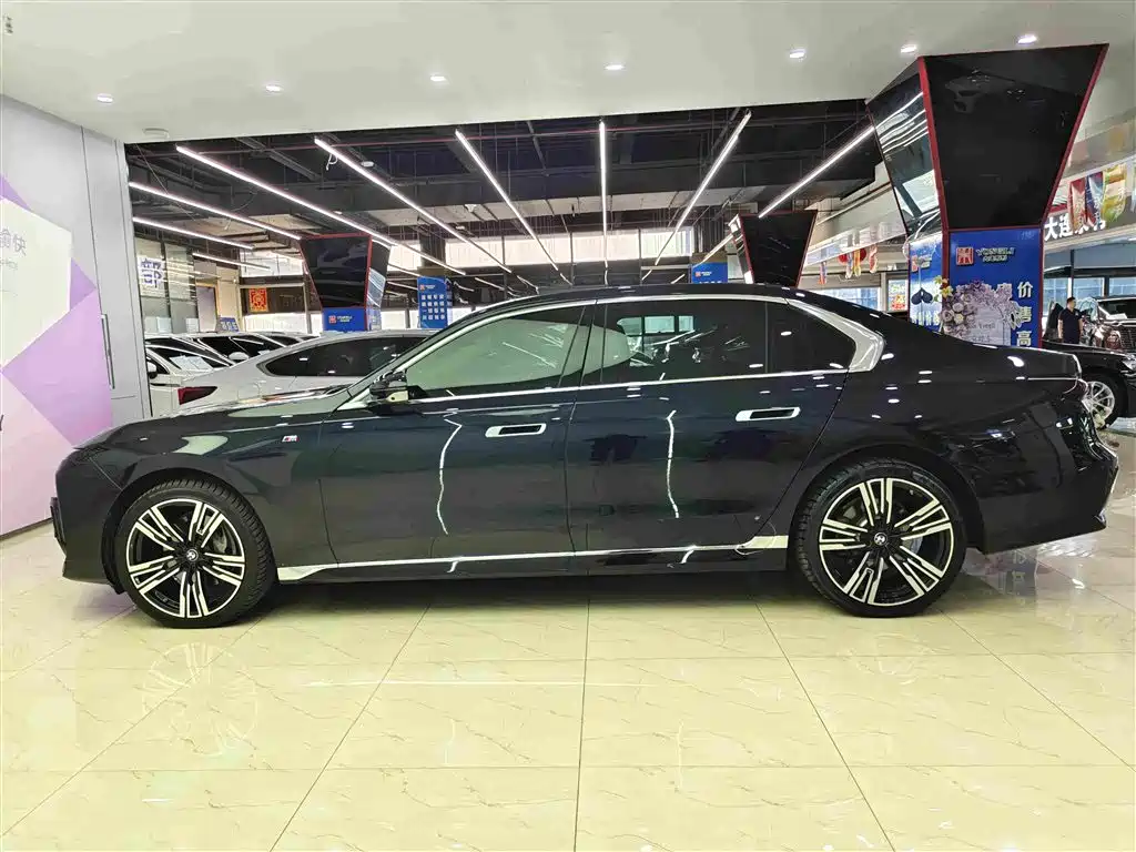 BMW 7 Series 2023