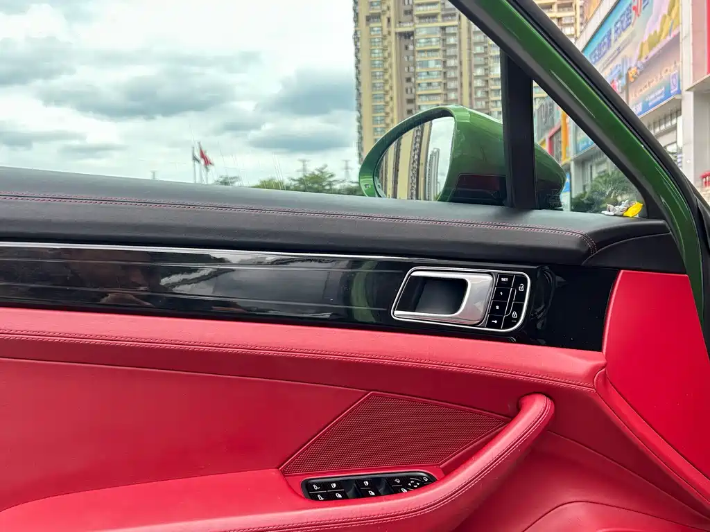 Porsche Panamera 2020 — фото 11