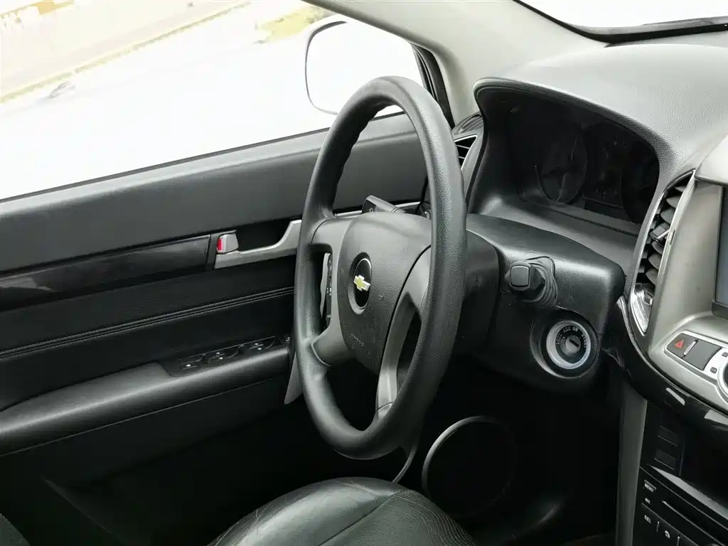 Chevrolet Captiva 2015 — фото 22
