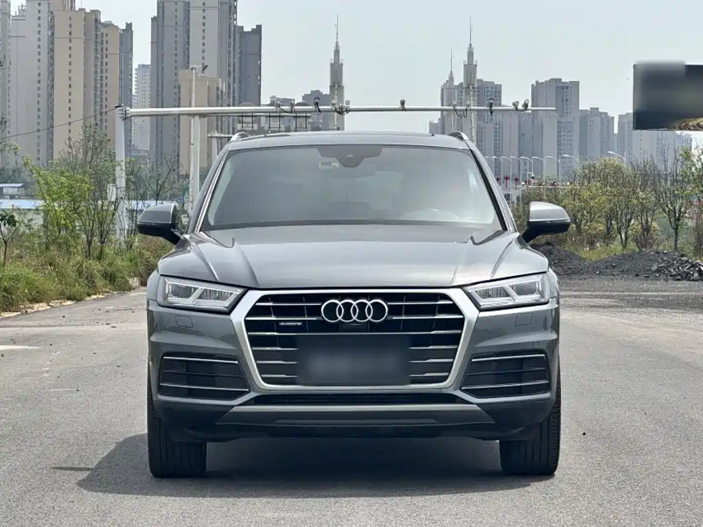 Audi Q5L 2020 — фото 3