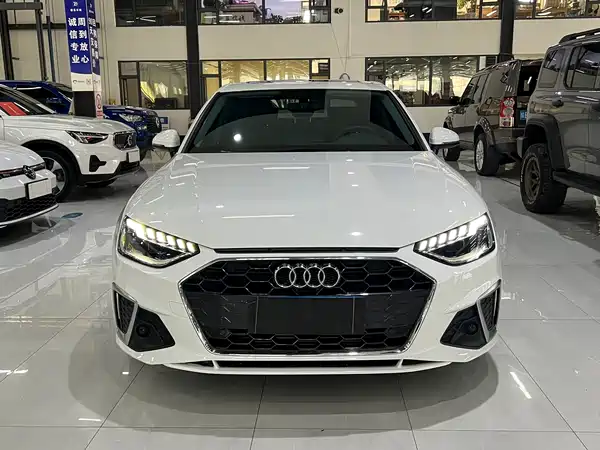 Audi A4L 2021