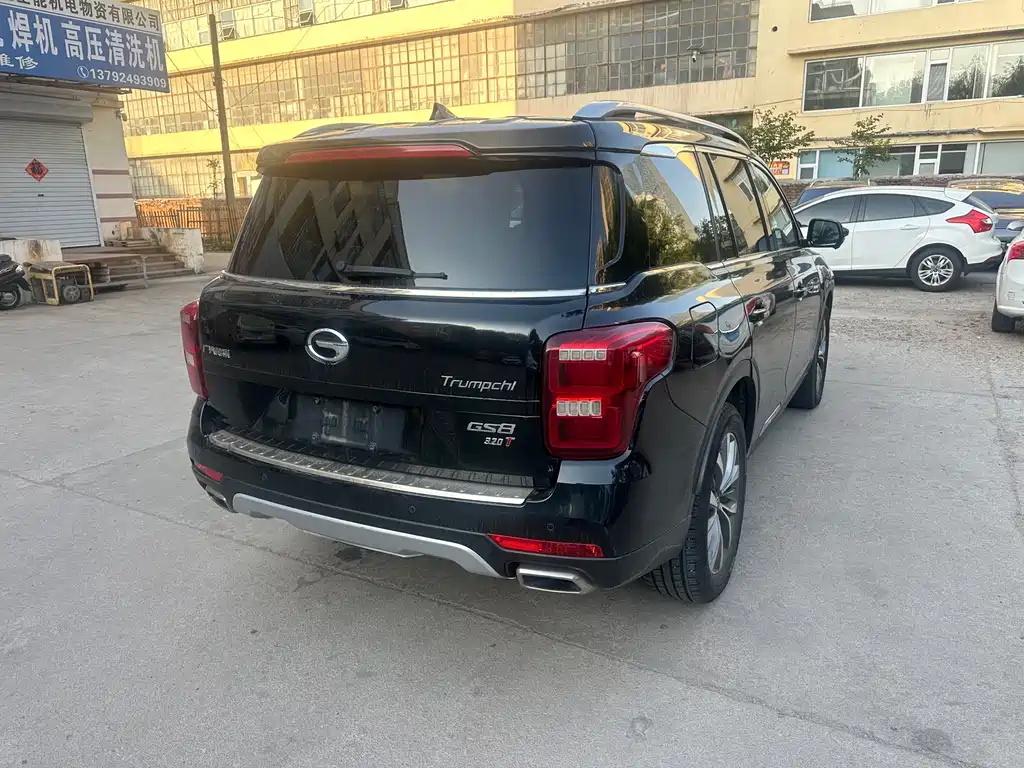 GAC Motor Trumpchi GS8 2017 — фото 4