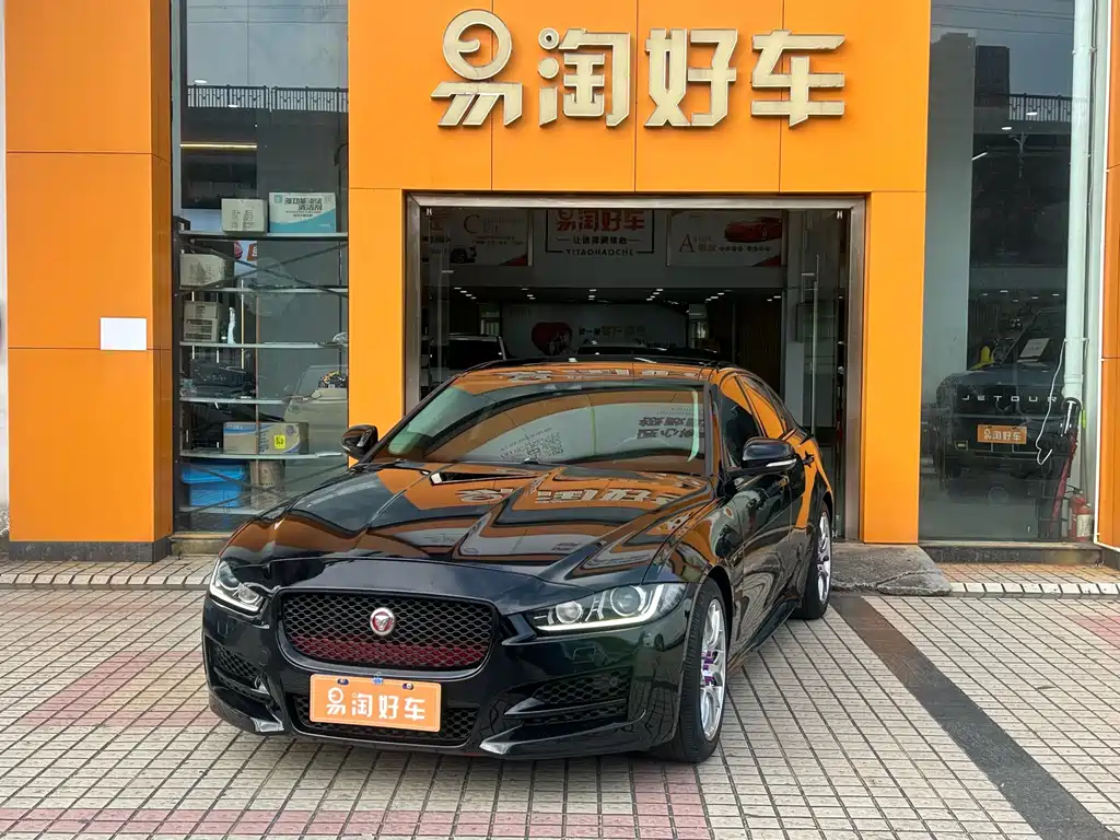 Jaguar XE 2016 — фото 1