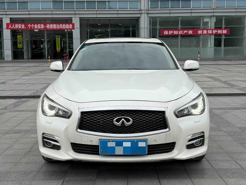 Infiniti Q50L 2017 — фото 2