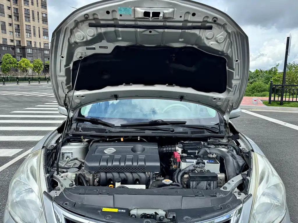 Nissan Tiida 2015 — фото 9
