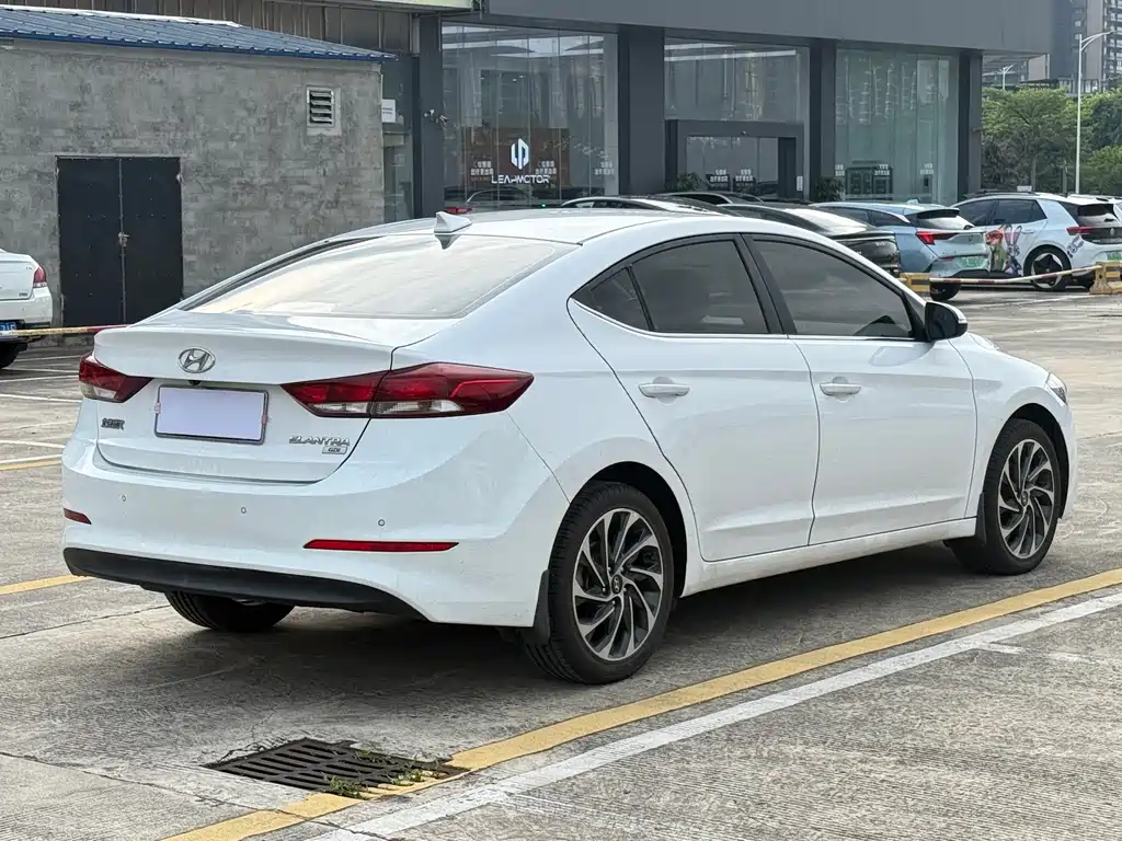 Hyundai Celesta 2017 — фото 7