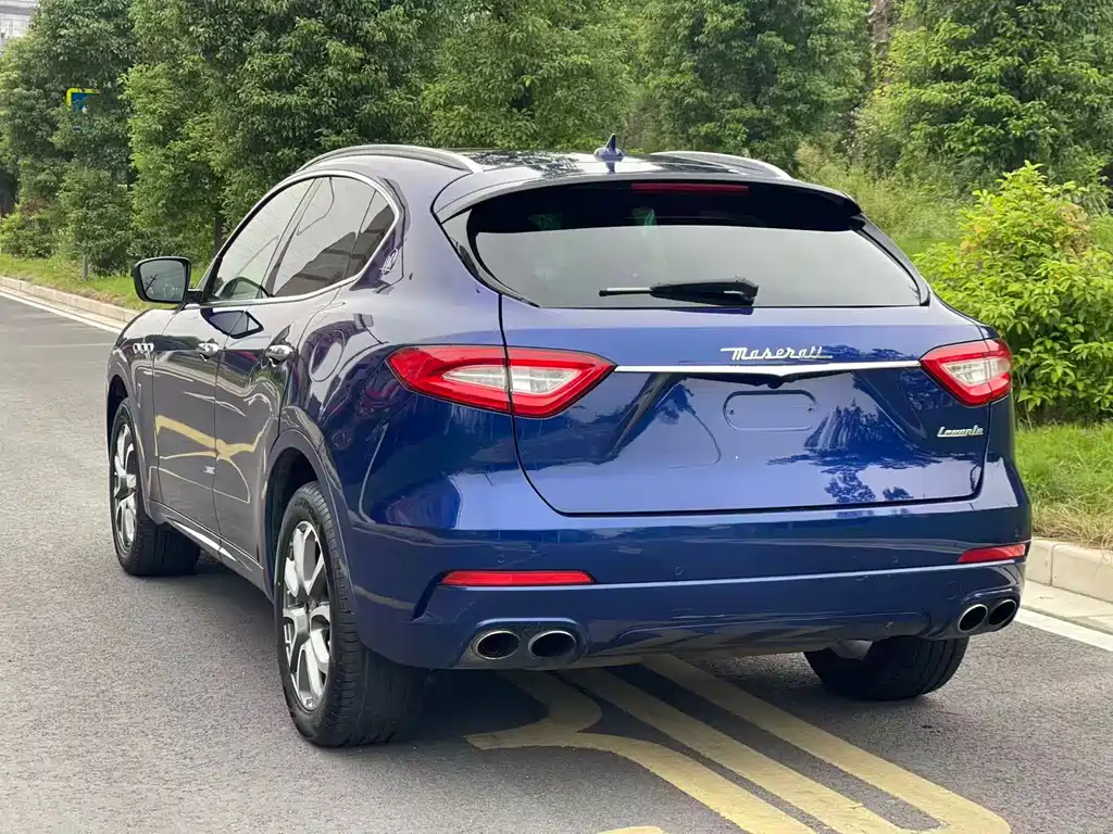 Maserati Levante 2016 — фото 6