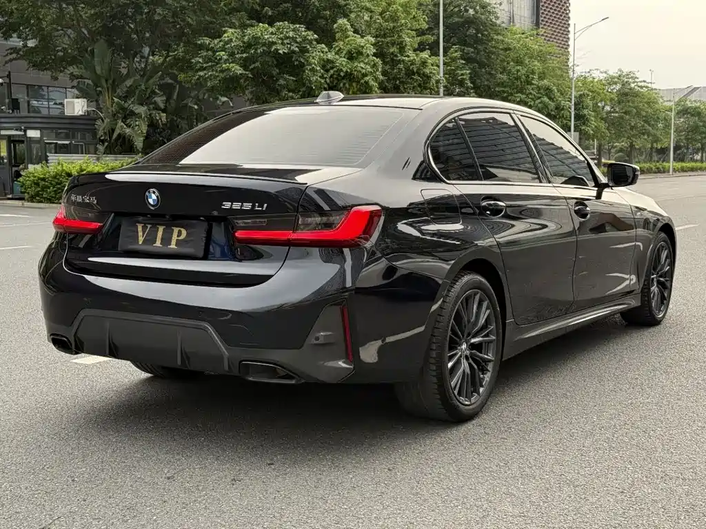BMW 3 Series 2023 — фото 10