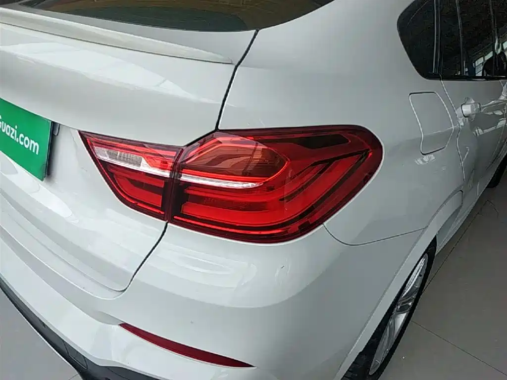 BMW X4 2017 — фото 8