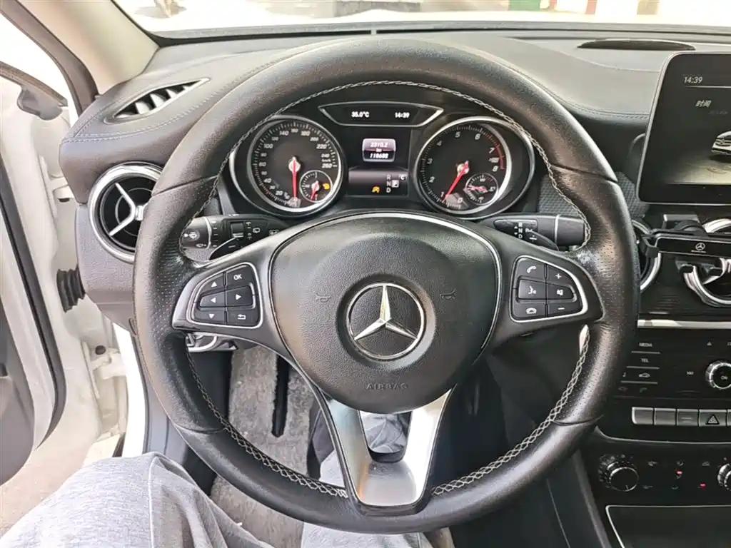 Mercedes-Benz GLA 2017 — фото 11