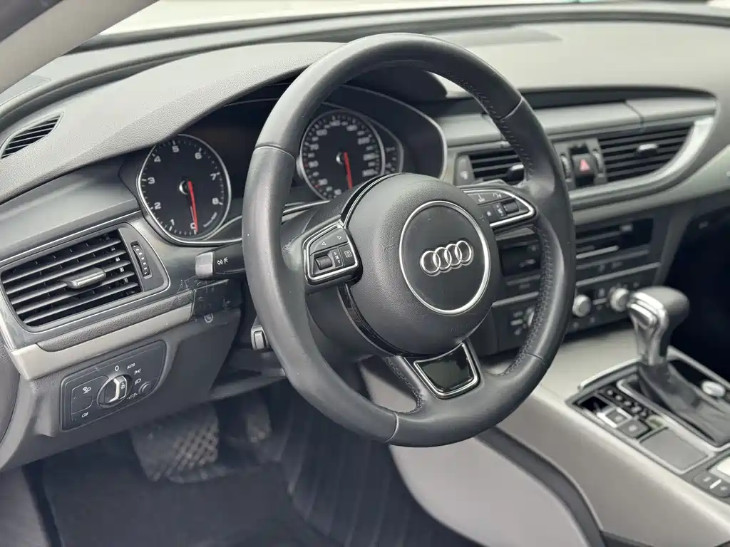 Audi A7 2015 — фото 16