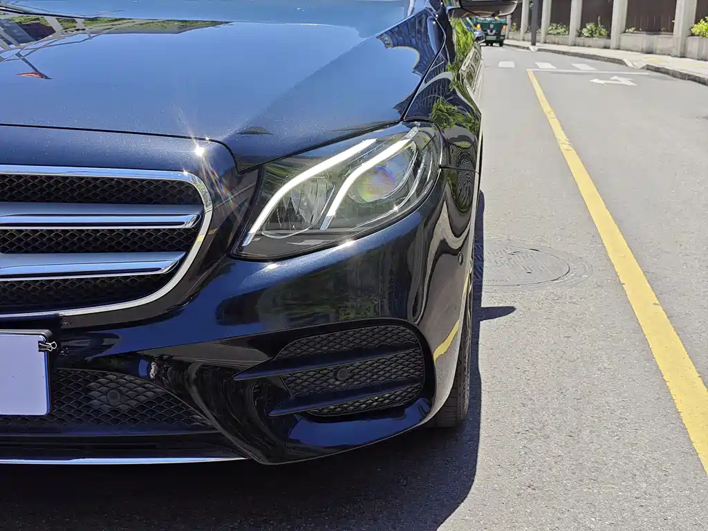 Mercedes-Benz E-Class 2020 — фото 28