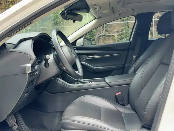 Mazda 3 Axela 2020