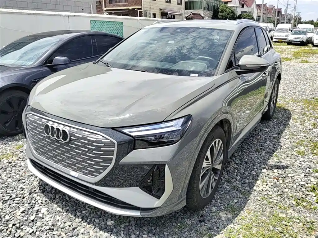 Audi Q4 e-tron 2025