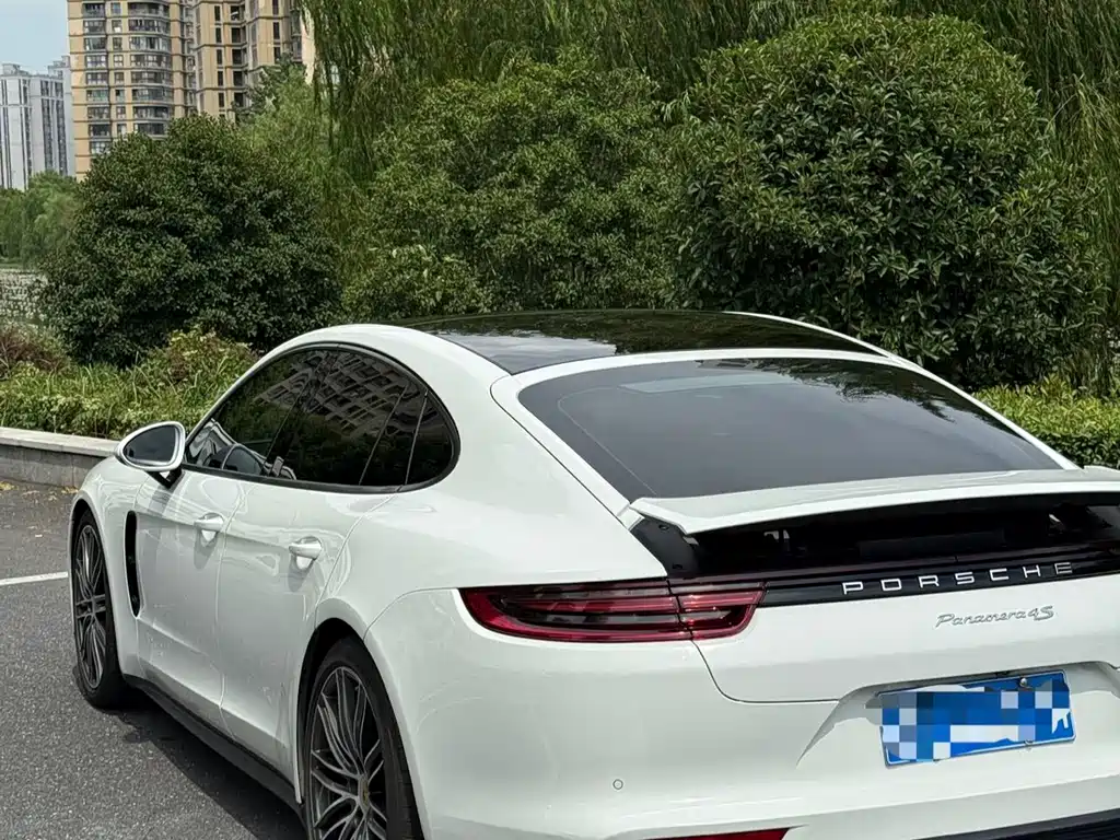 Porsche Panamera 2017 — фото 5