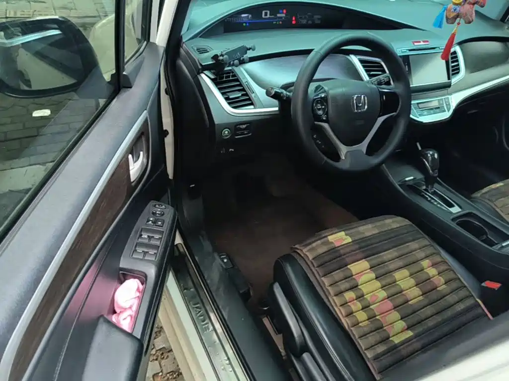 Honda Jade 2015 — фото 16
