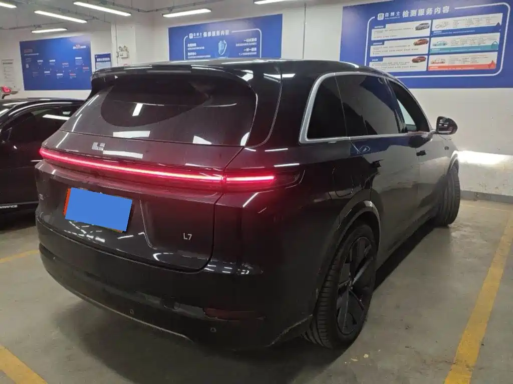 Li Auto Li L7 2025