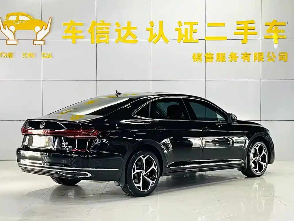 Volkswagen Passat 2025