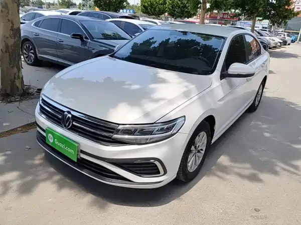 Volkswagen Bora 2023