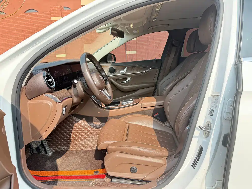 Mercedes-Benz E-Class 2020 — фото 4