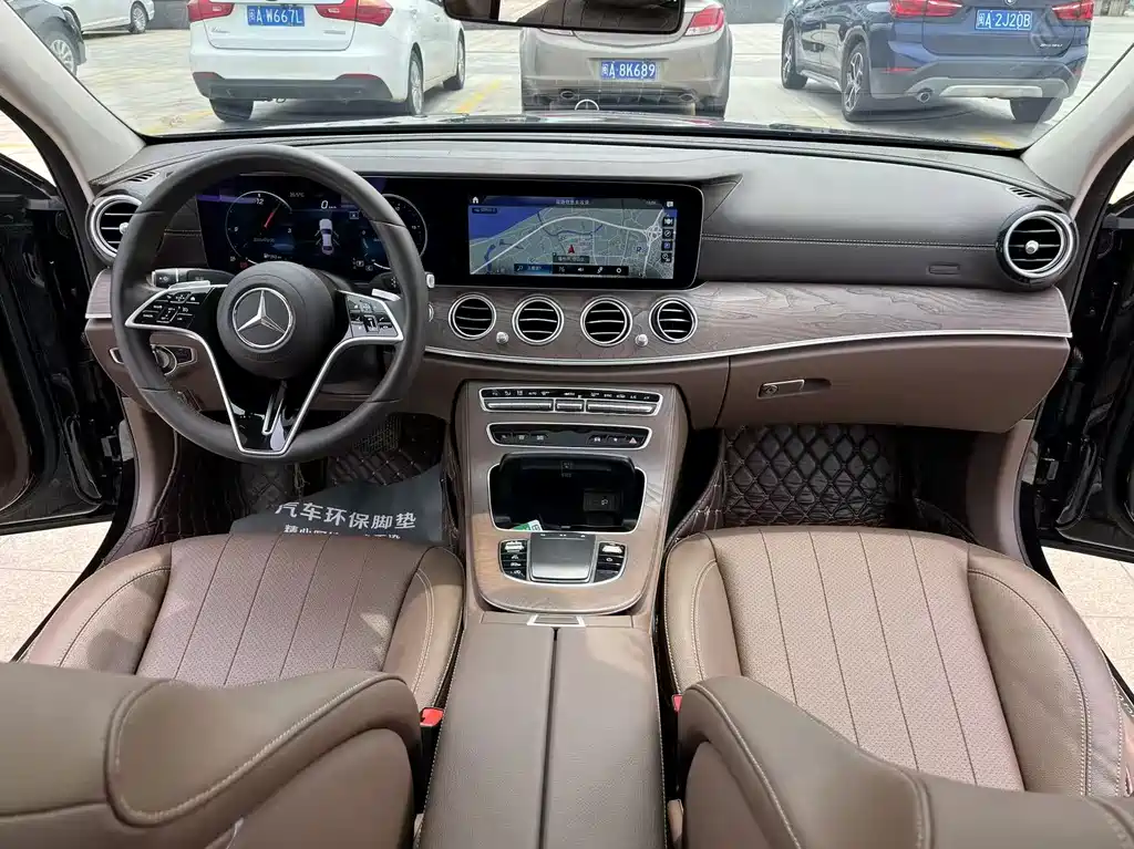 Mercedes-Benz E-Class 2021 — фото 24