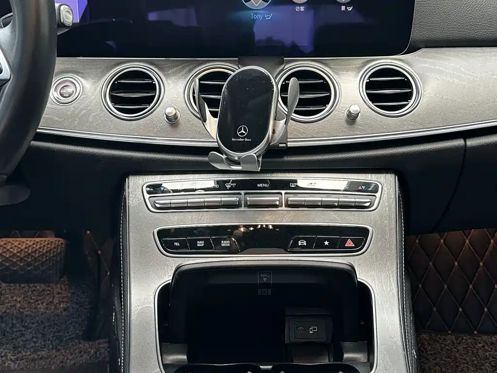 Mercedes-Benz E-Class 2021 — фото 12