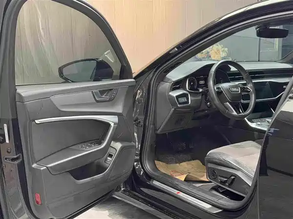 Audi A6L 2021