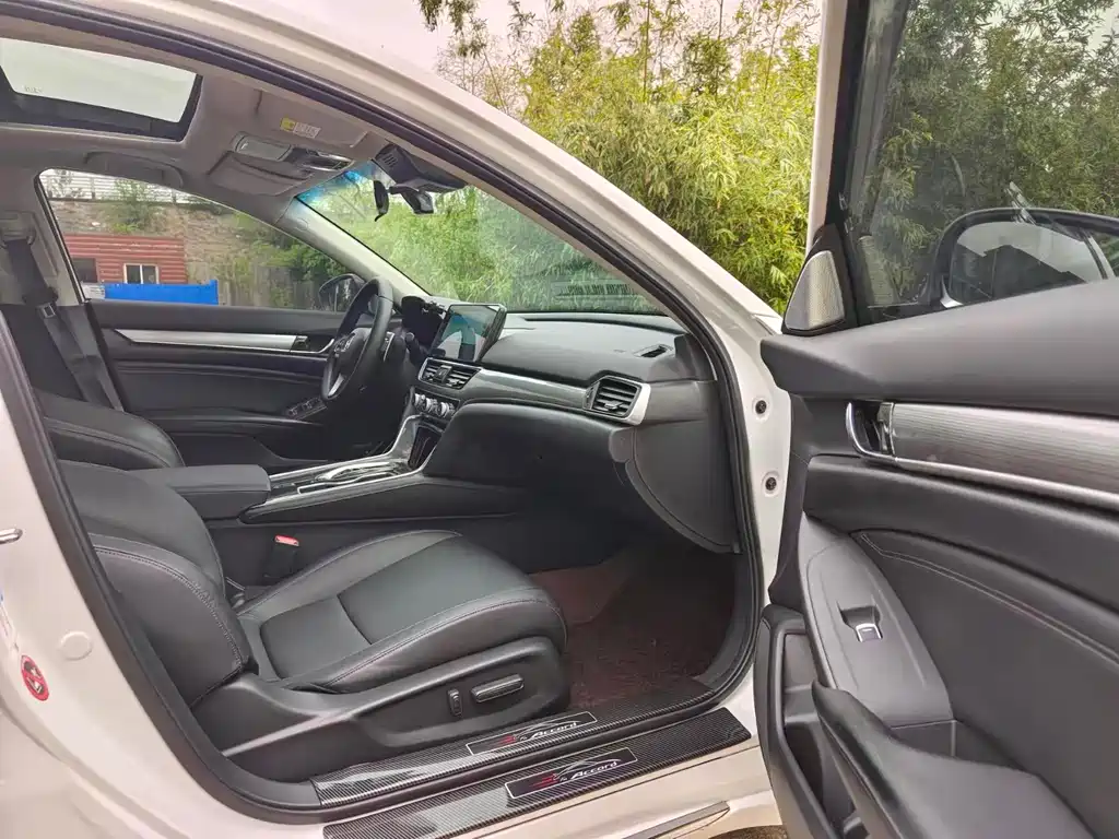 Honda Accord 2022 — фото 14