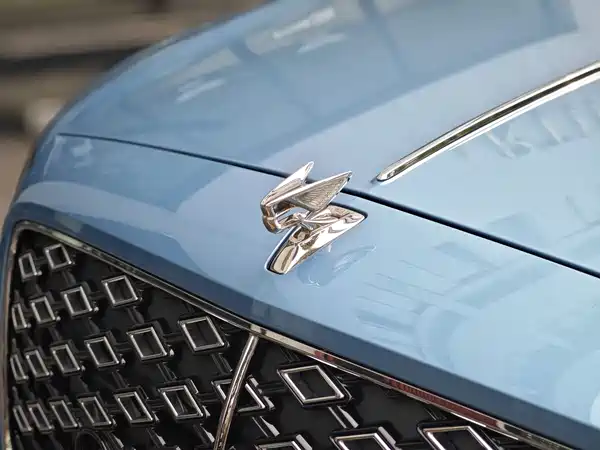 Bentley Flying Spur Plug-In Hybrid 2025