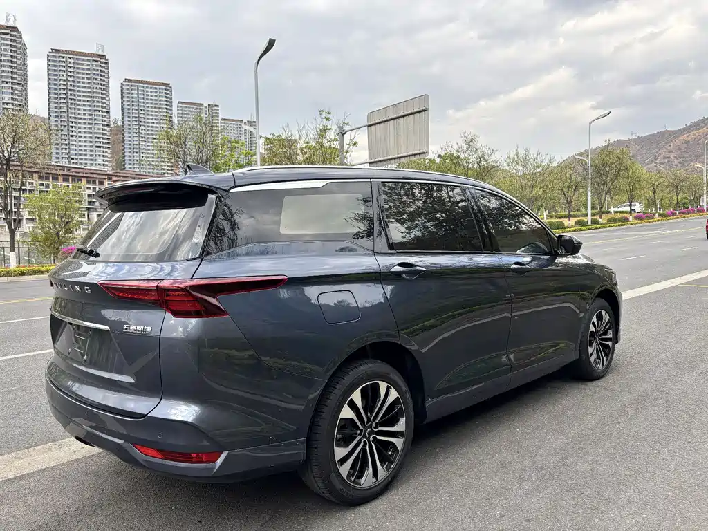 Wuling Victory 2021 — фото 6