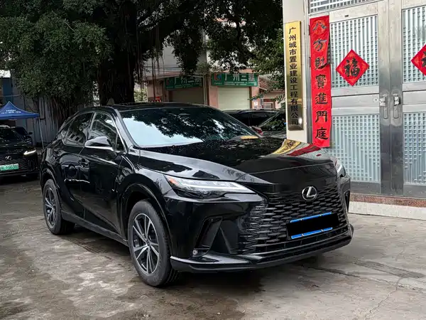 Lexus RX 2025