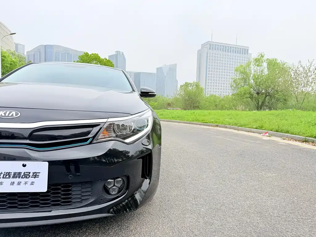 Kia K5 New Energy 2019 — фото 9