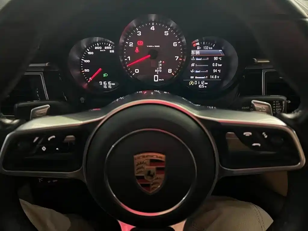 Porsche Macan 2017 — фото 8