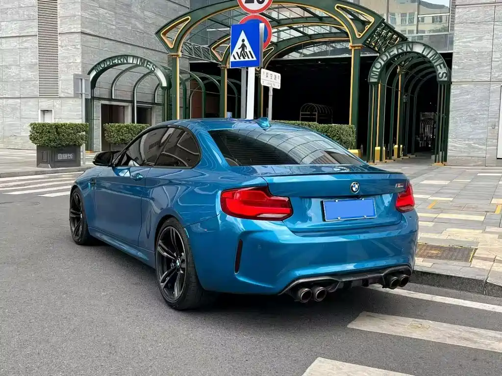 BMW M2 2018 — фото 8