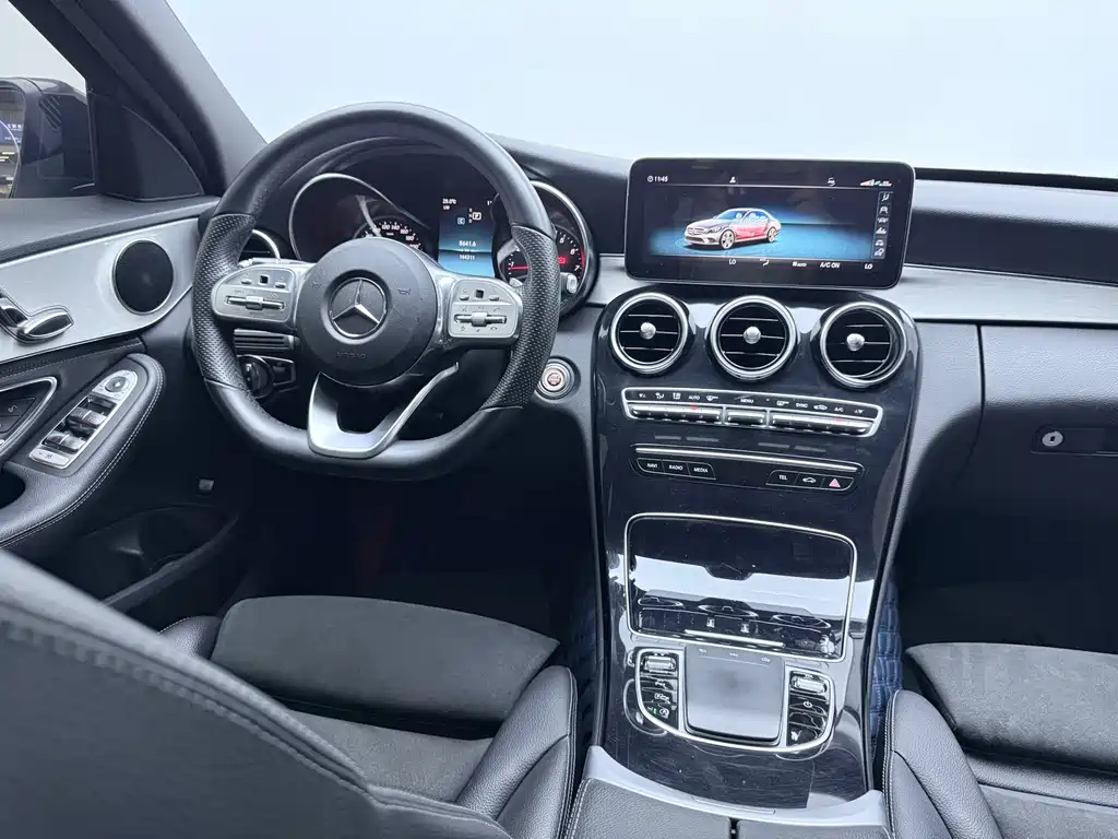 Mercedes-Benz C-Class 2019 — фото 25