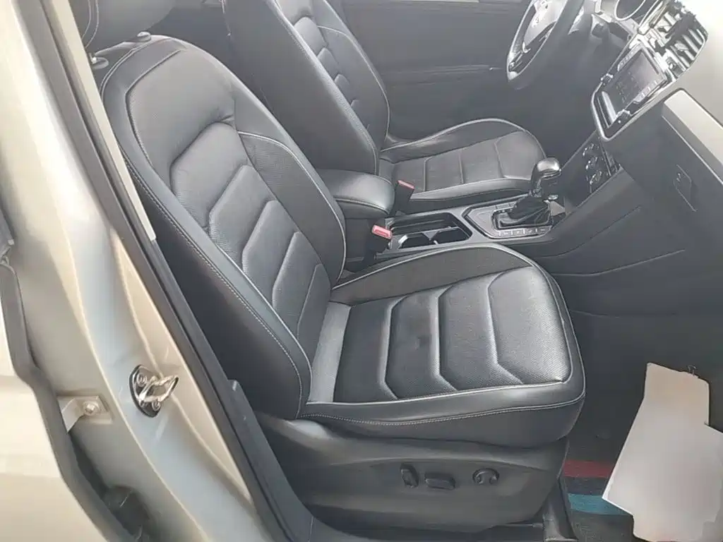 Volkswagen Tiguan L 2018 — фото 25