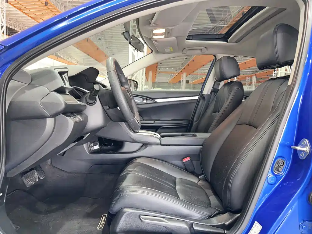 Honda Civic 2019 — фото 11