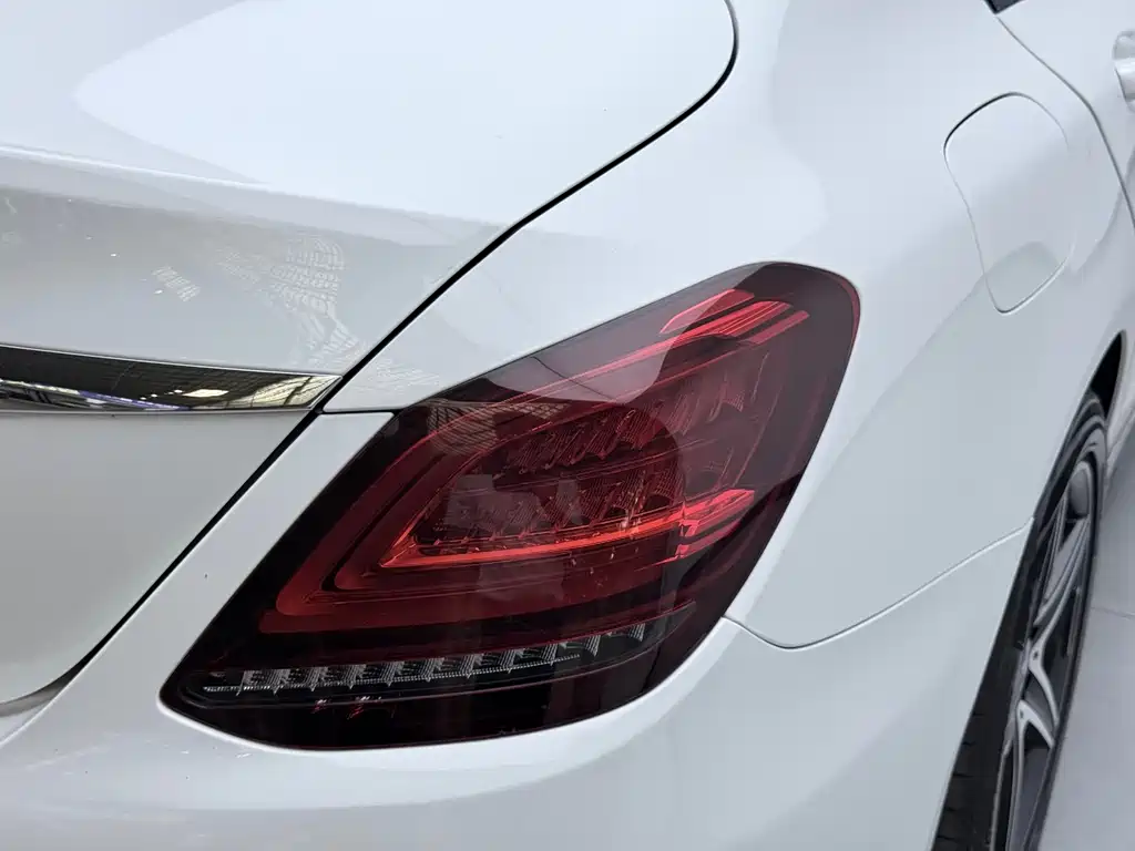Mercedes-Benz C-Class 2019 — фото 16