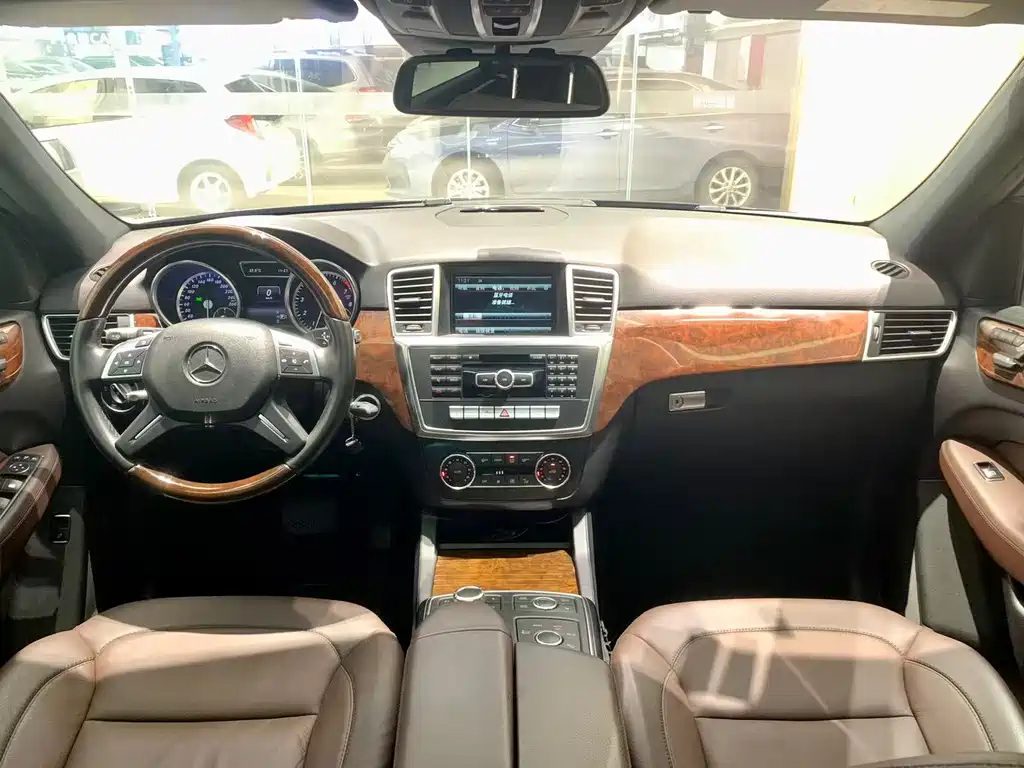 Mercedes-Benz M-Class 2015 — фото 7