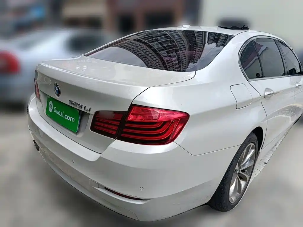 BMW 5 Series 2017 — фото 5