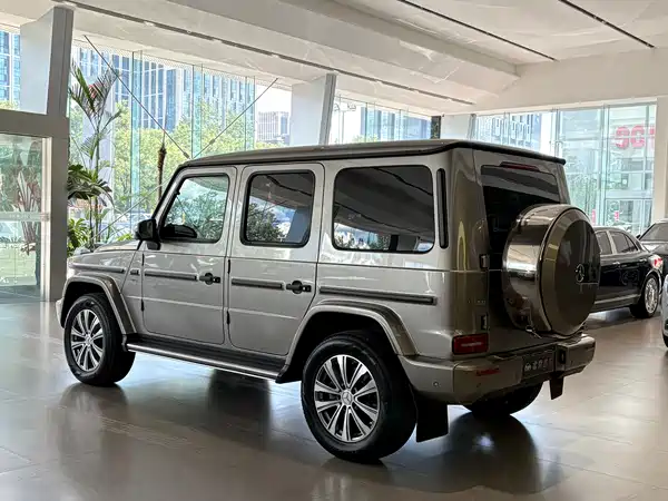Mercedes-Benz G-Class 2024